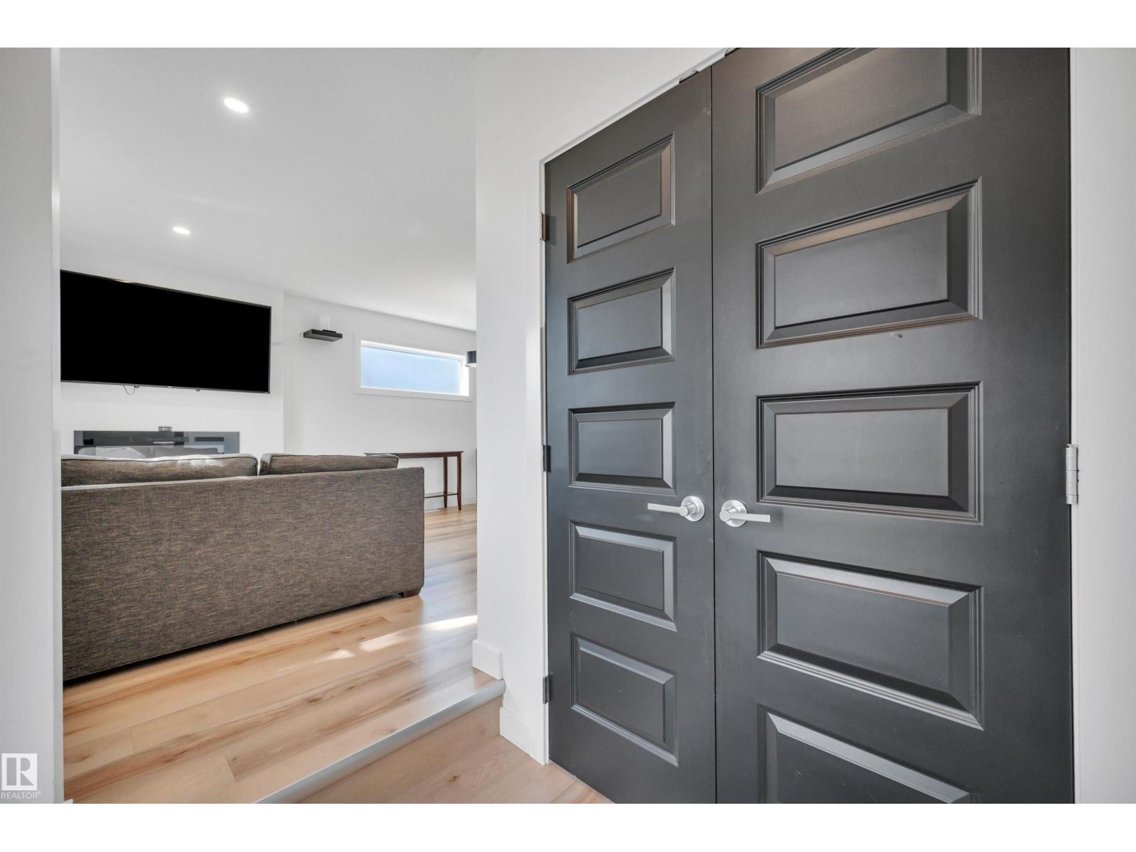 11444 82 ST NW - Image 9