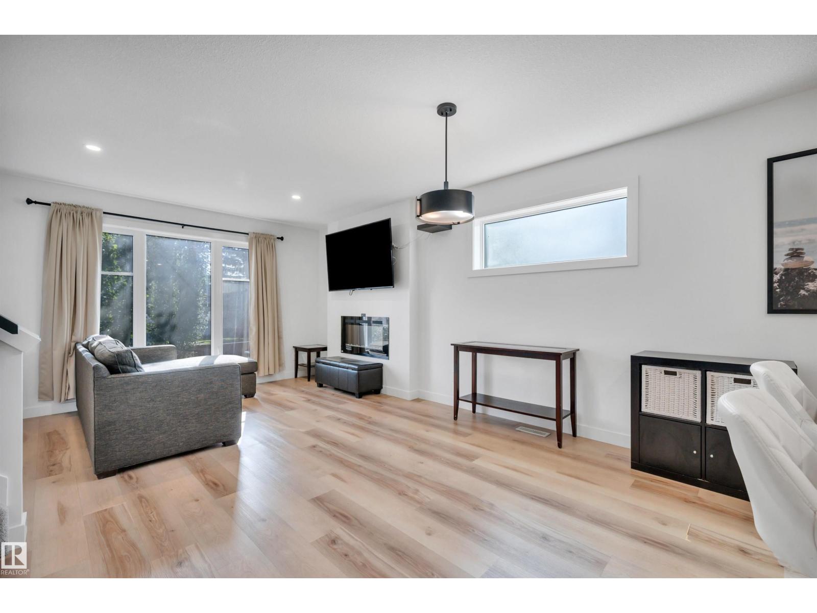 11444 82 ST NW - Image 13