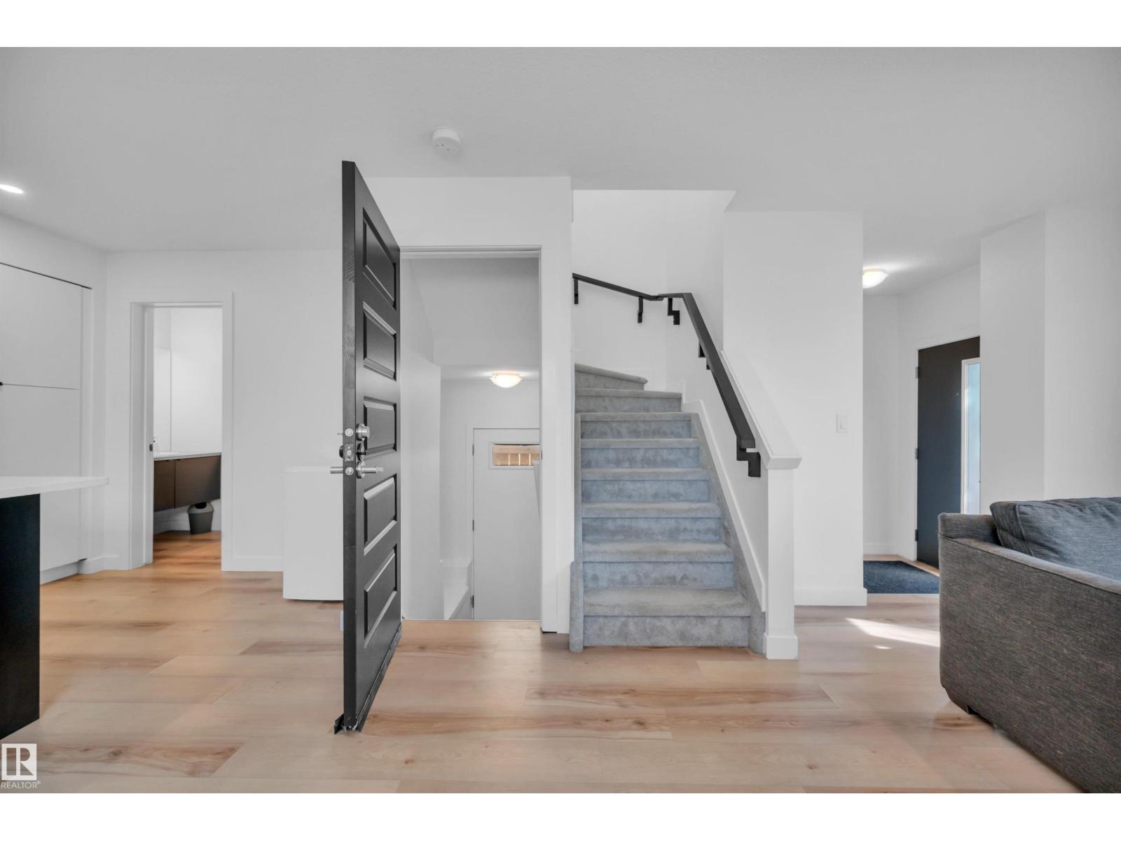 11444 82 ST NW - 23