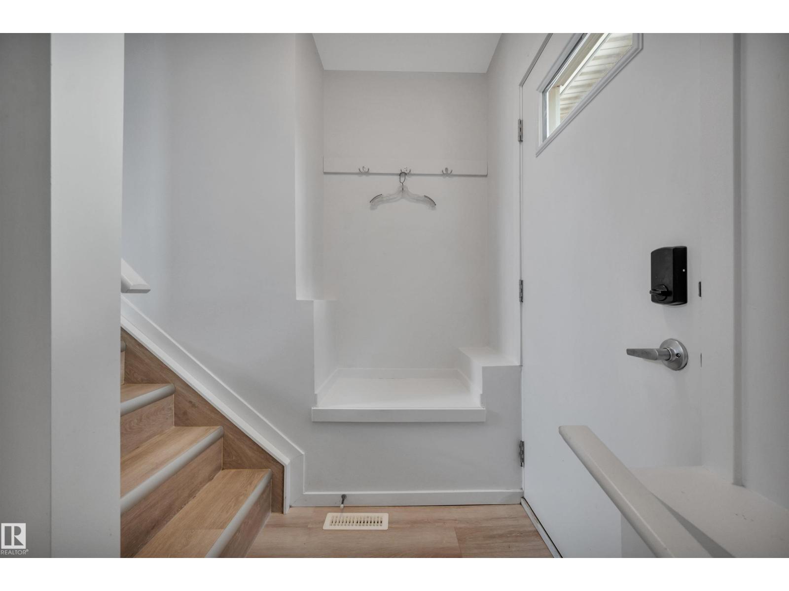 11444 82 ST NW - 34