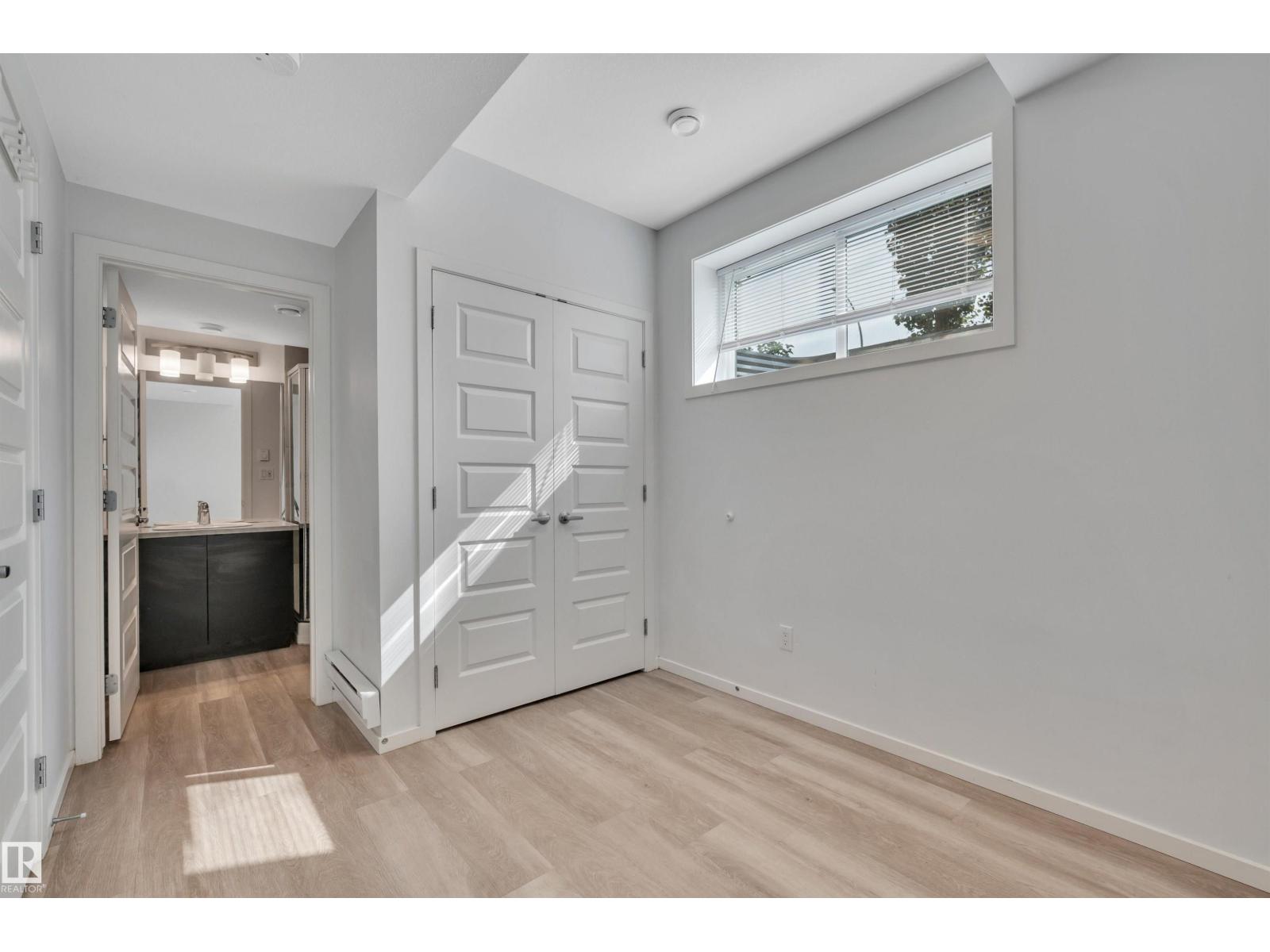 11444 82 ST NW - 44