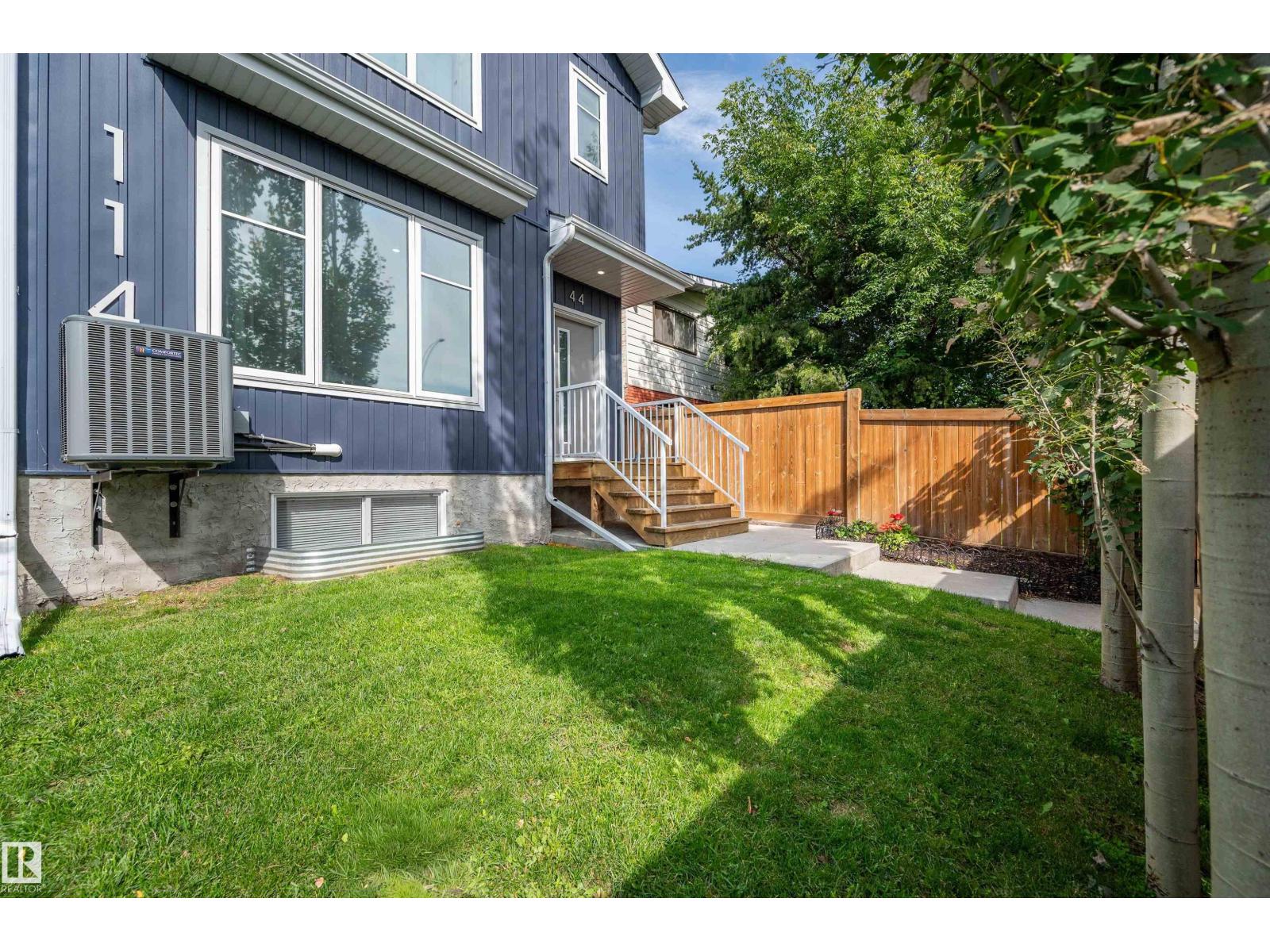 11444 82 ST NW, Parkdale (Edmonton), Edmonton photo 5