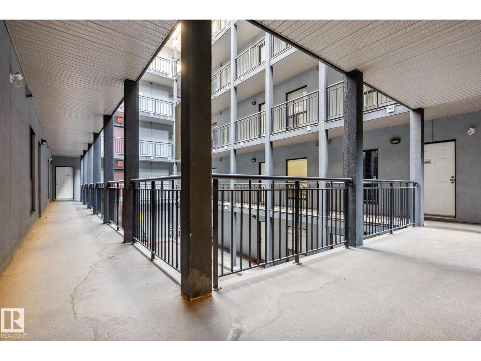 #209 10518 113 ST NW - Image 29