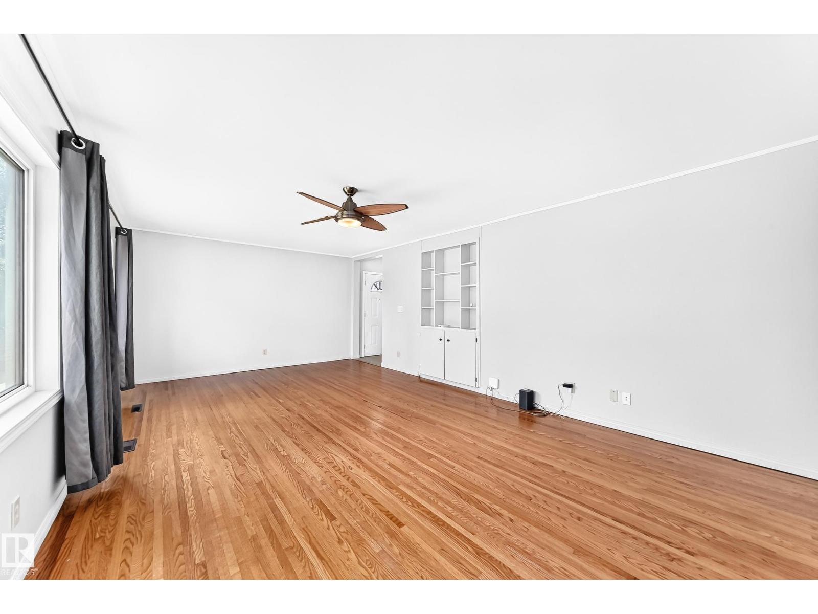 216 COTTONWOOD AV - Image 17