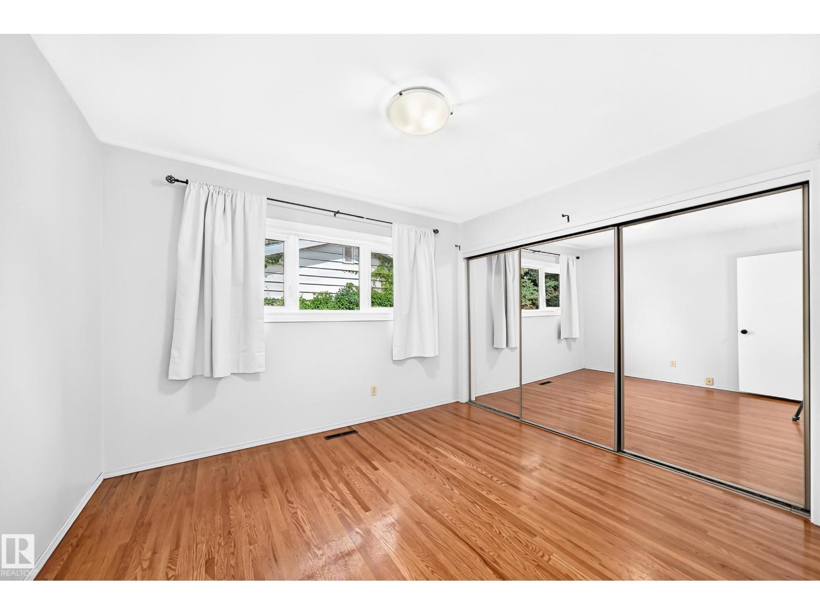 216 COTTONWOOD AV - Image 20