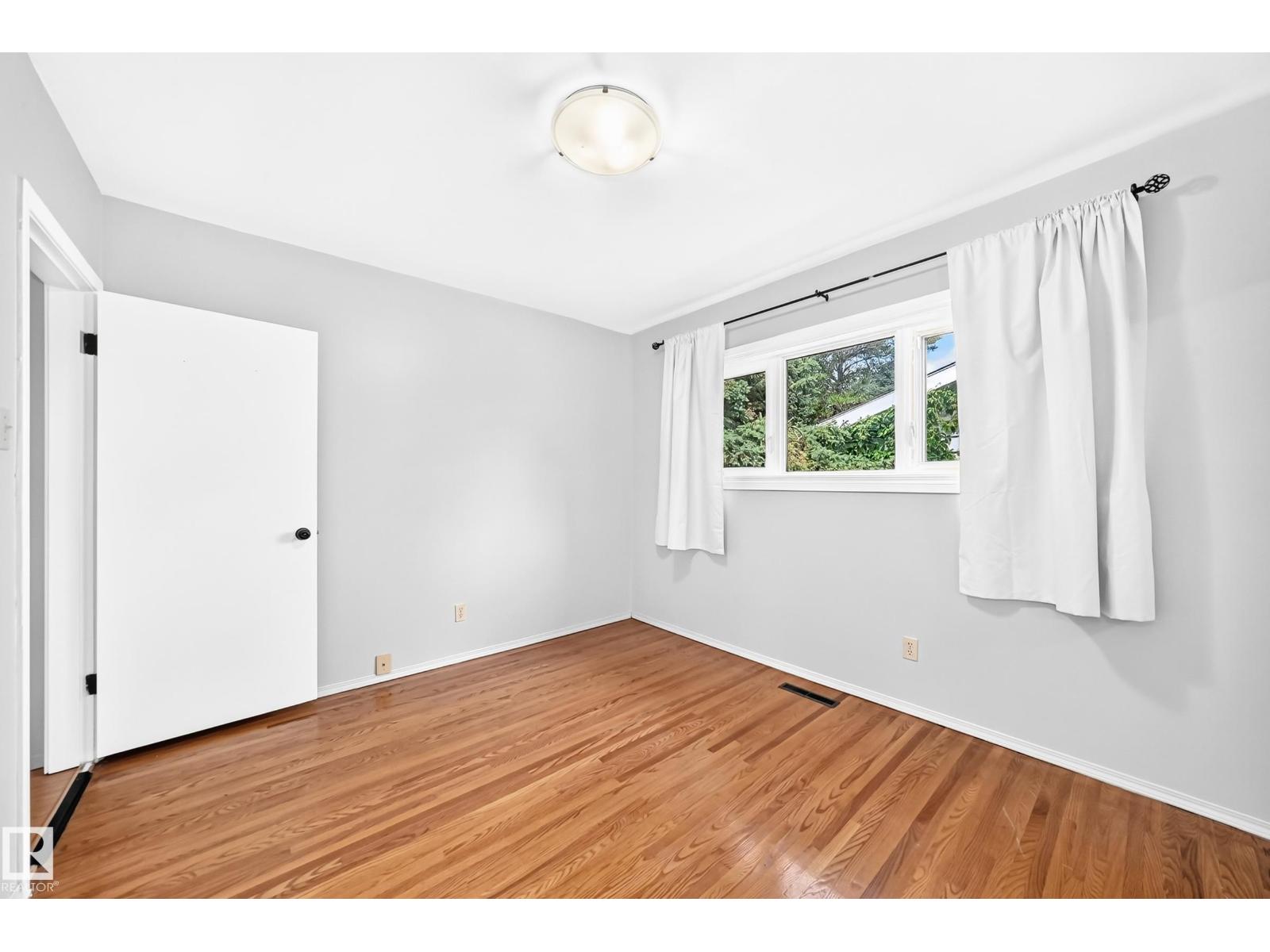 216 COTTONWOOD AV - 21