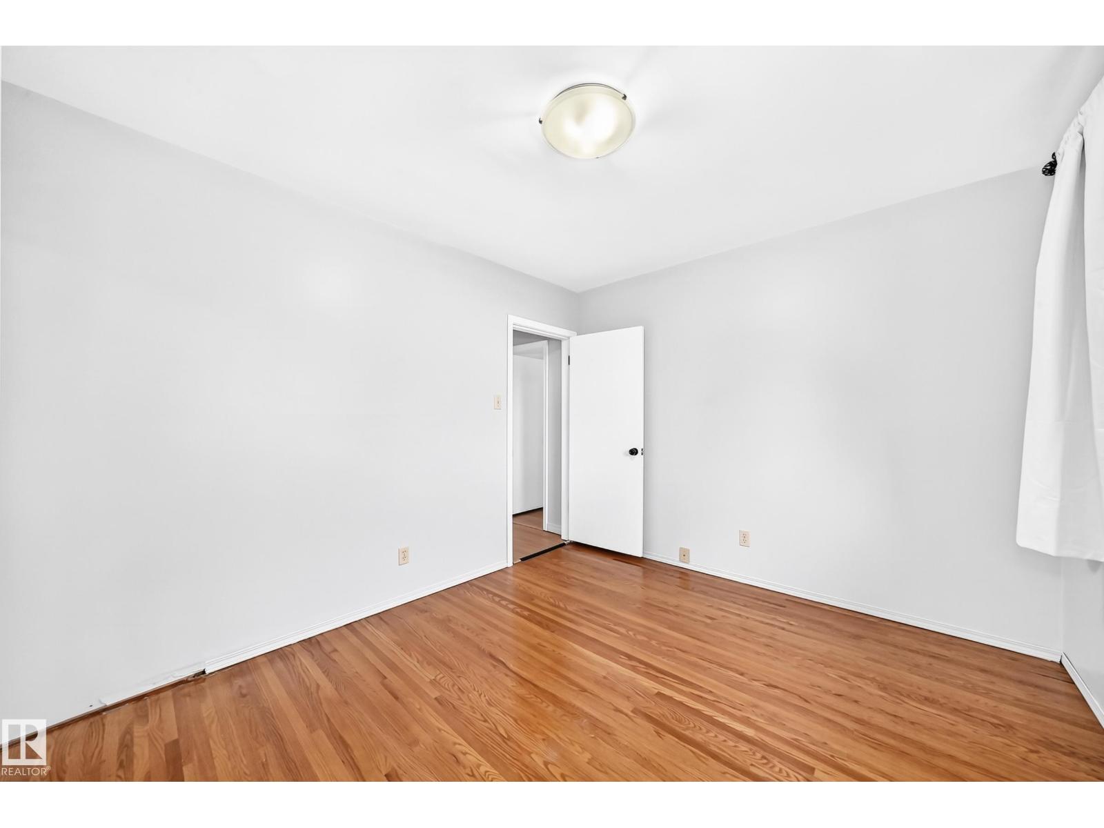 216 COTTONWOOD AV - Image 22