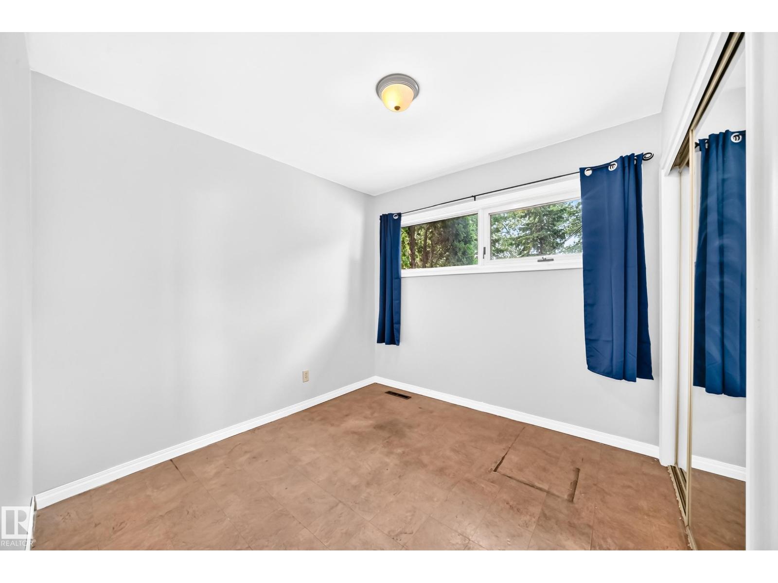 216 COTTONWOOD AV - Image 24