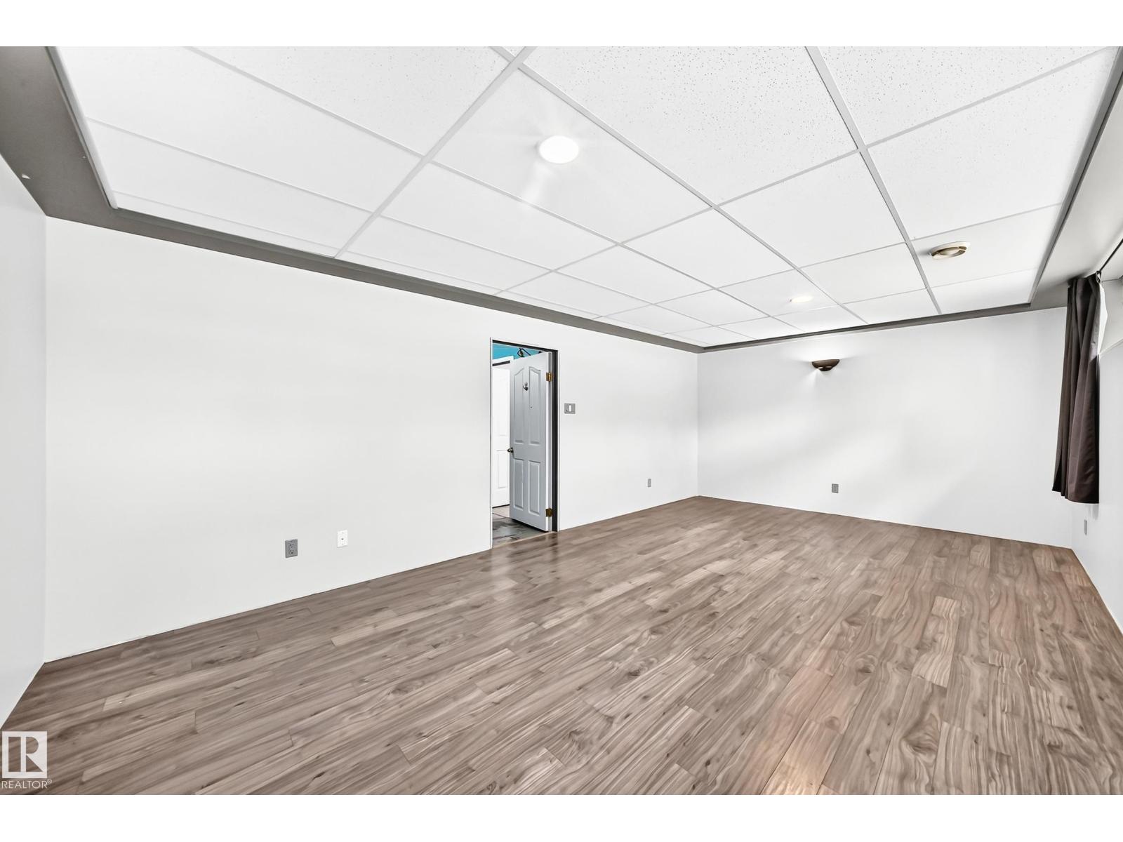216 COTTONWOOD AV - Image 31