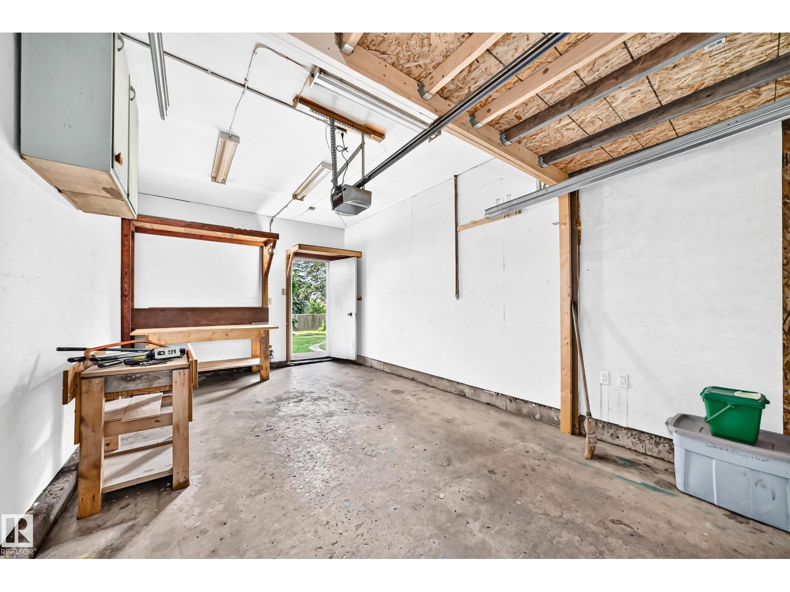 216 COTTONWOOD AV - Image 41