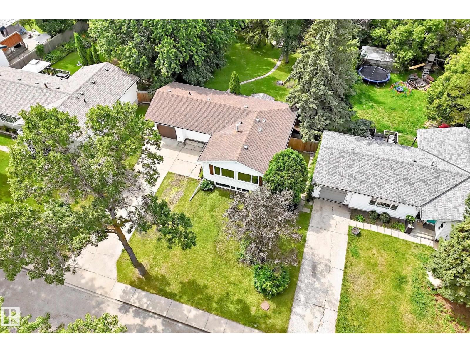 216 COTTONWOOD AV - 56