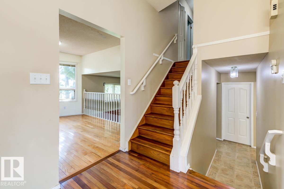 3908 28 AV NW - 14