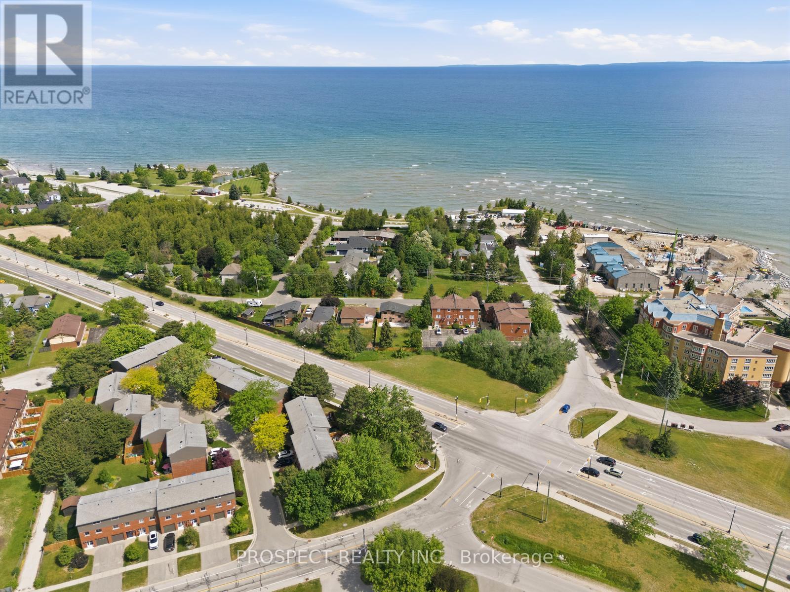 568 SIMCOE STREET - 50