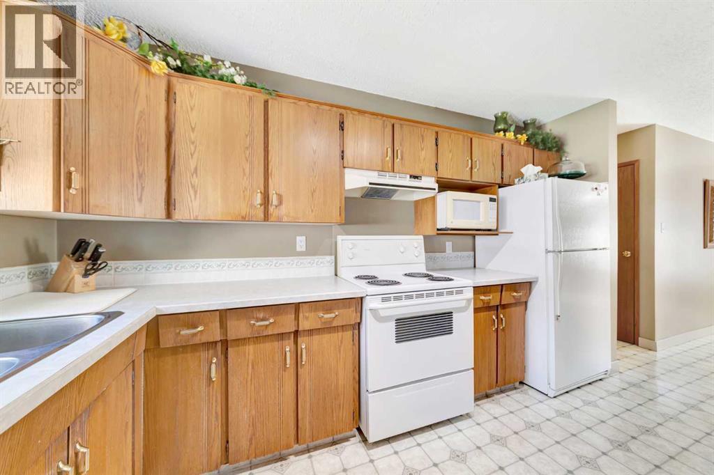 5209 47 Street - Image 13