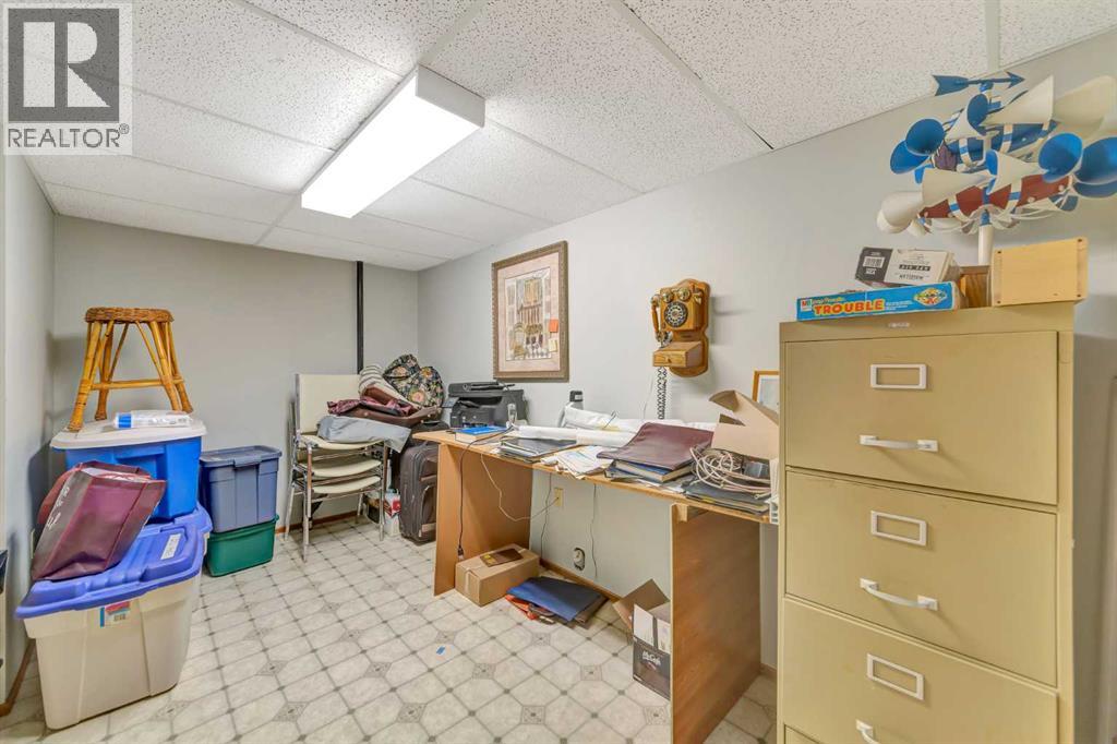 5209 47 Street - 25
