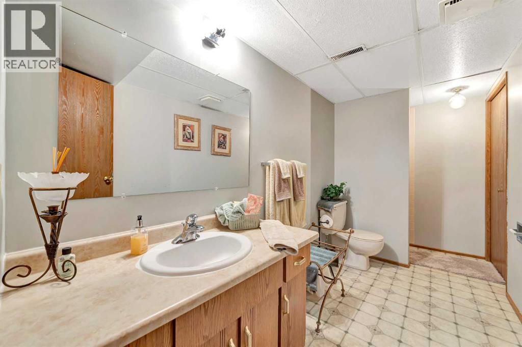 5209 47 Street - Image 26