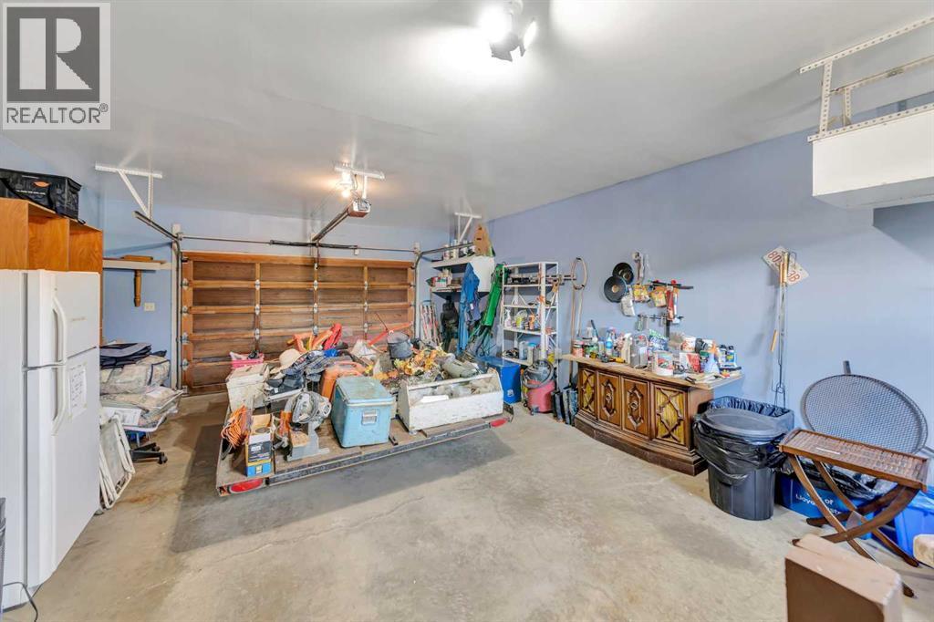 5209 47 Street - 30