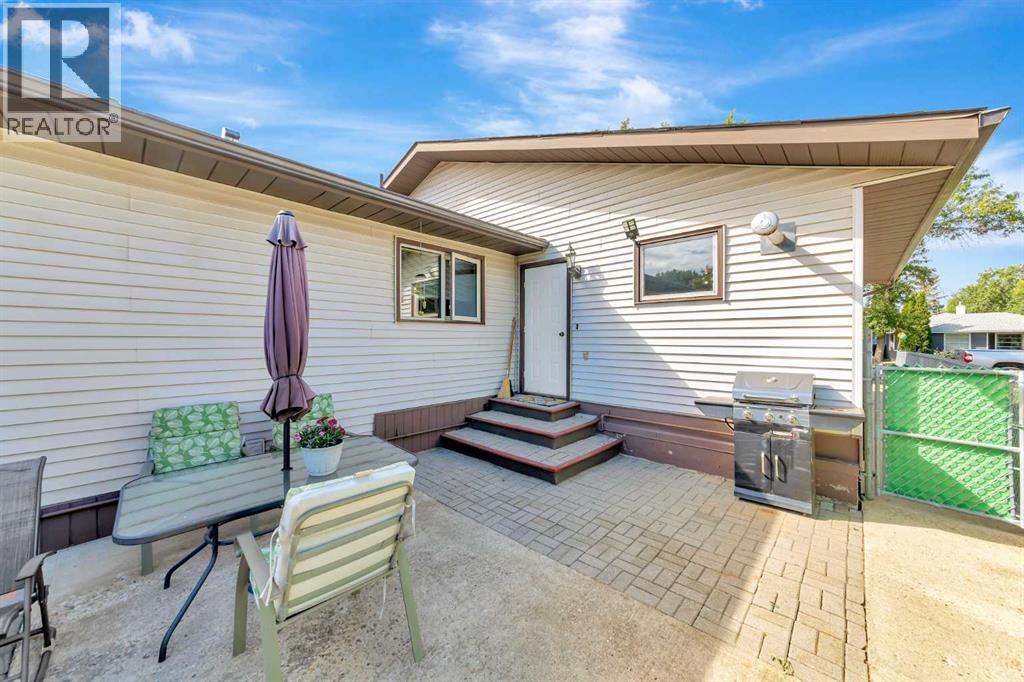5209 47 Street - 32