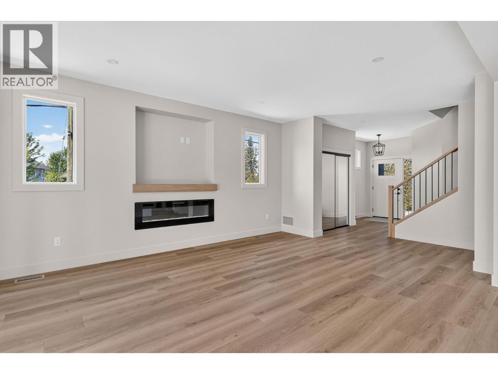 485 Sheila Crescent - 11