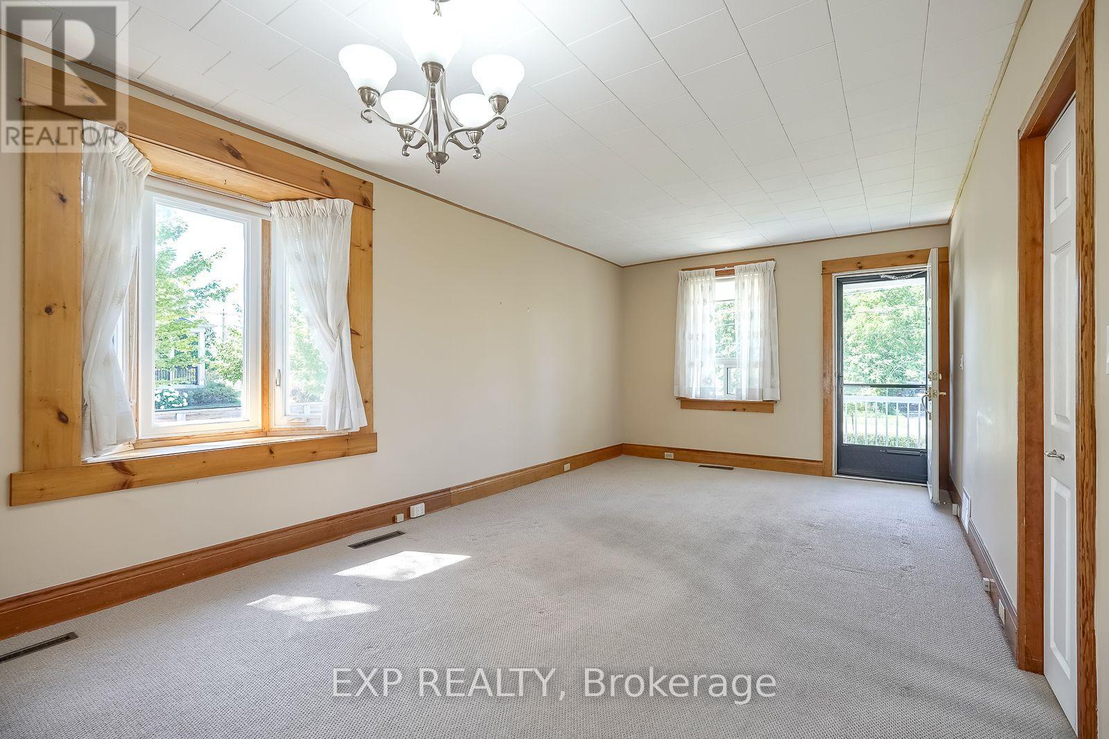 1141 HAIG BOULEVARD - 6