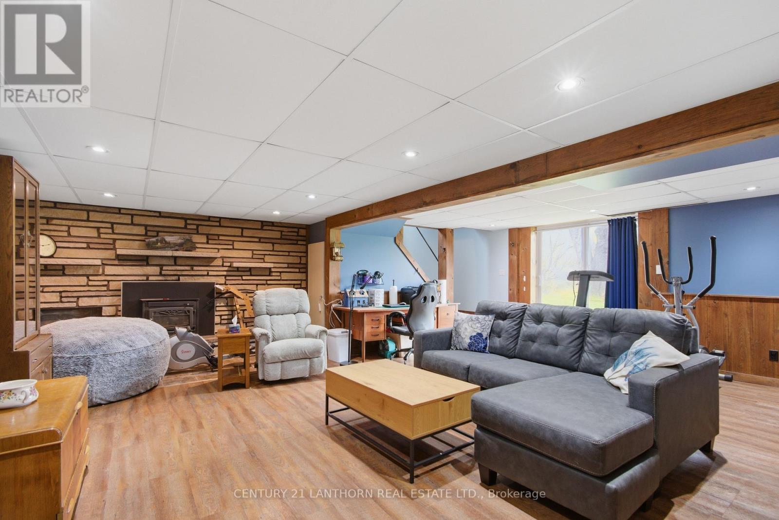 1123 OLD WOOLER ROAD - 34