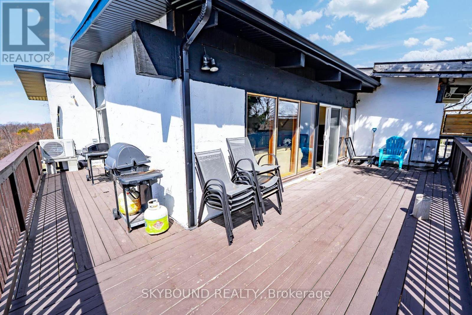 157 TYROLEAN LANE - 46