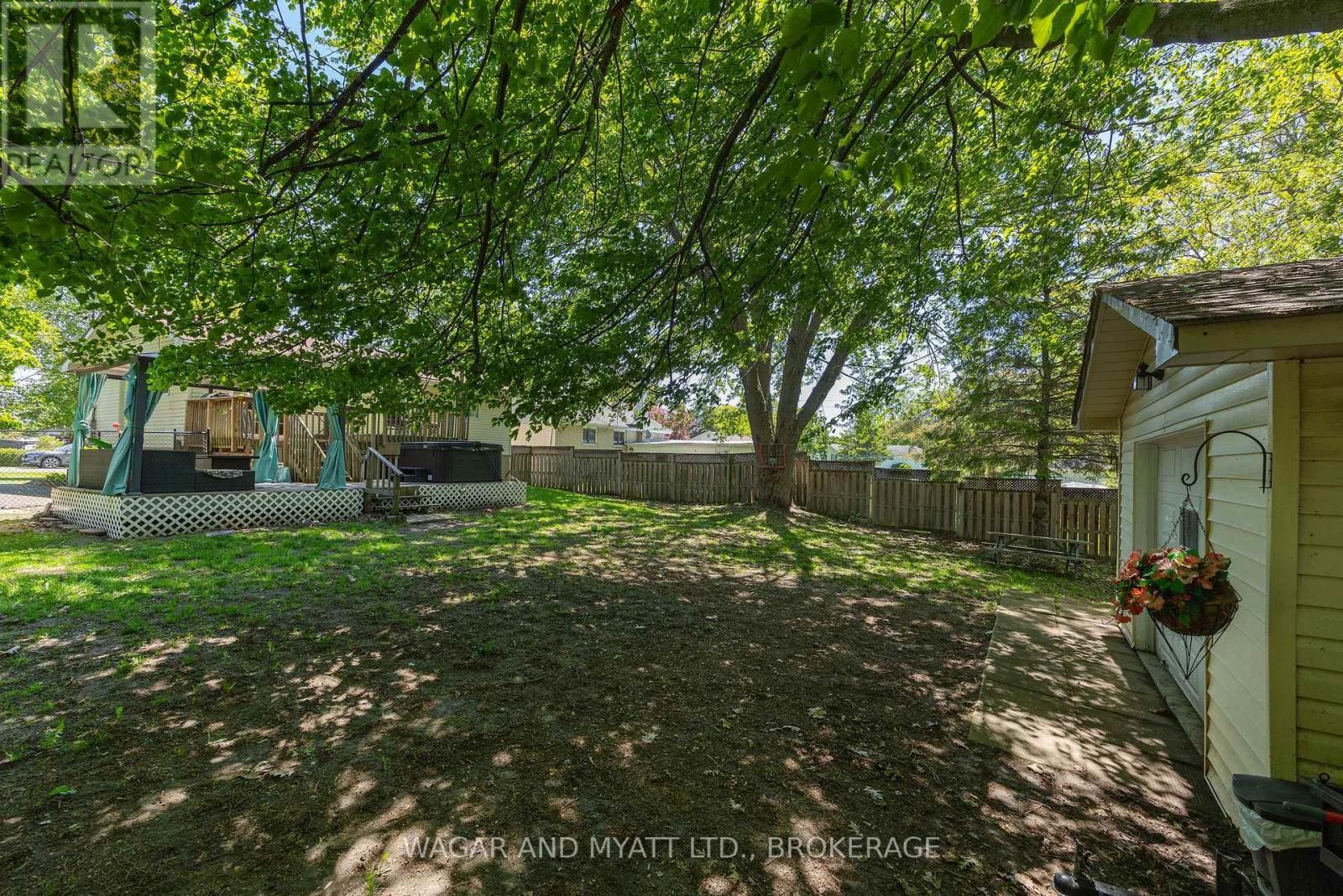 39 RIVERVIEW DRIVE - Image 11