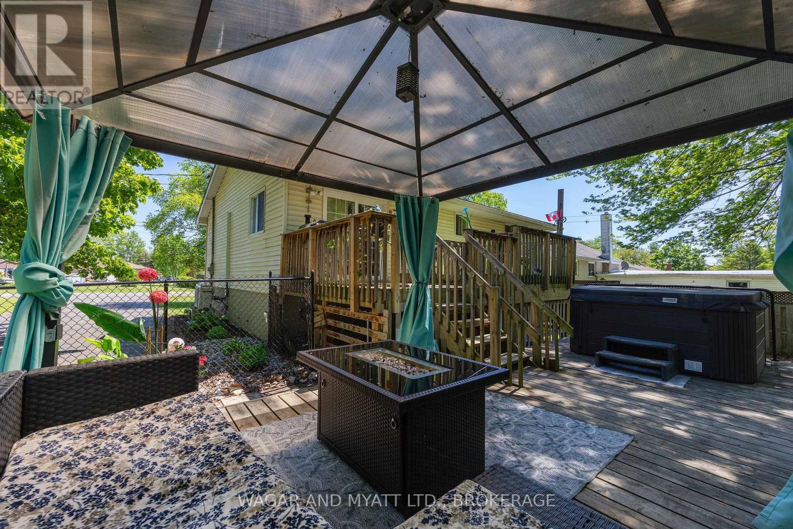 39 RIVERVIEW DRIVE - 14