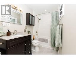 Bathroom - 6021 Montrose Road, Niagara Falls, ON L2H1L4 Photo 13