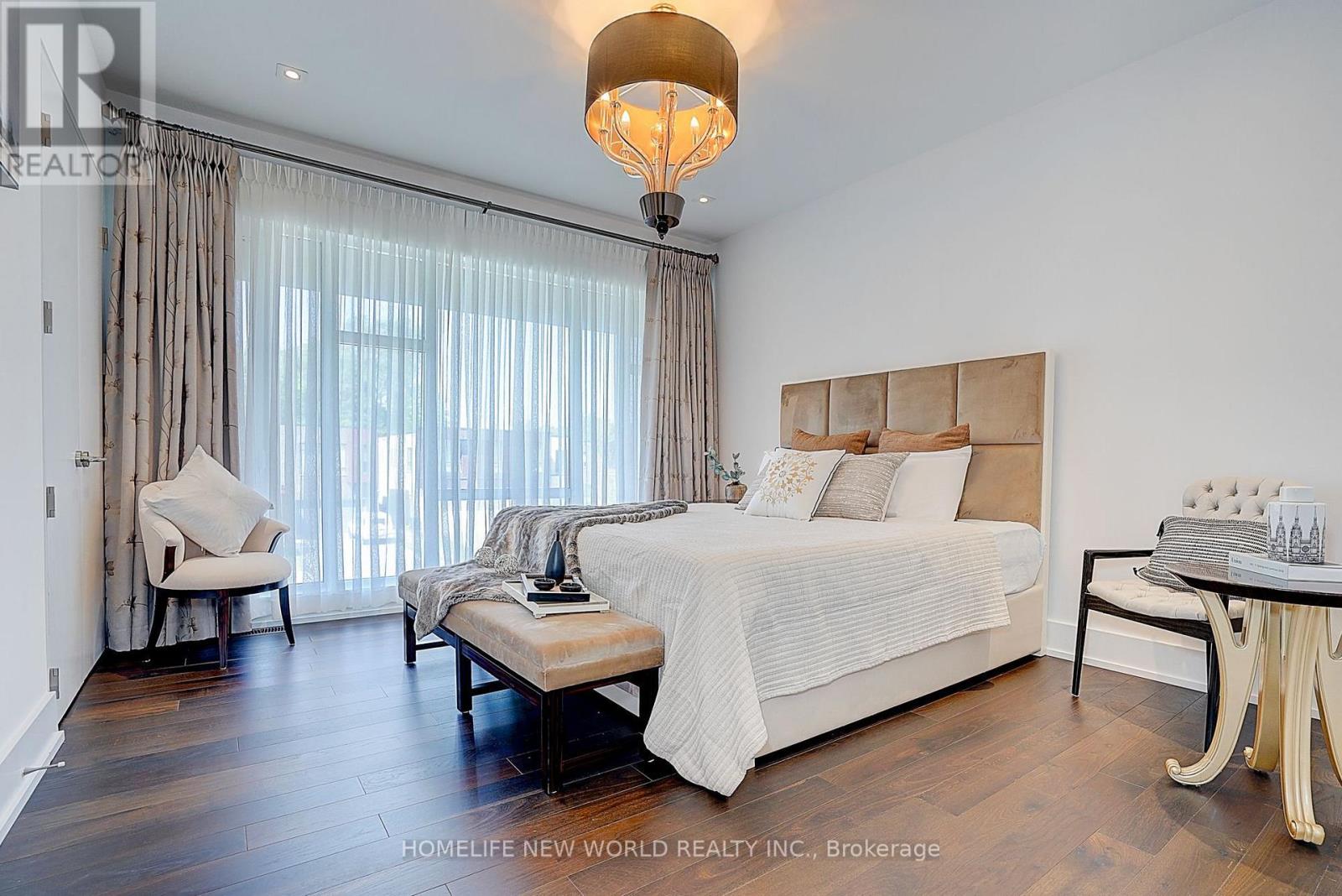 7 VALLIERE PLACE W - Image 38