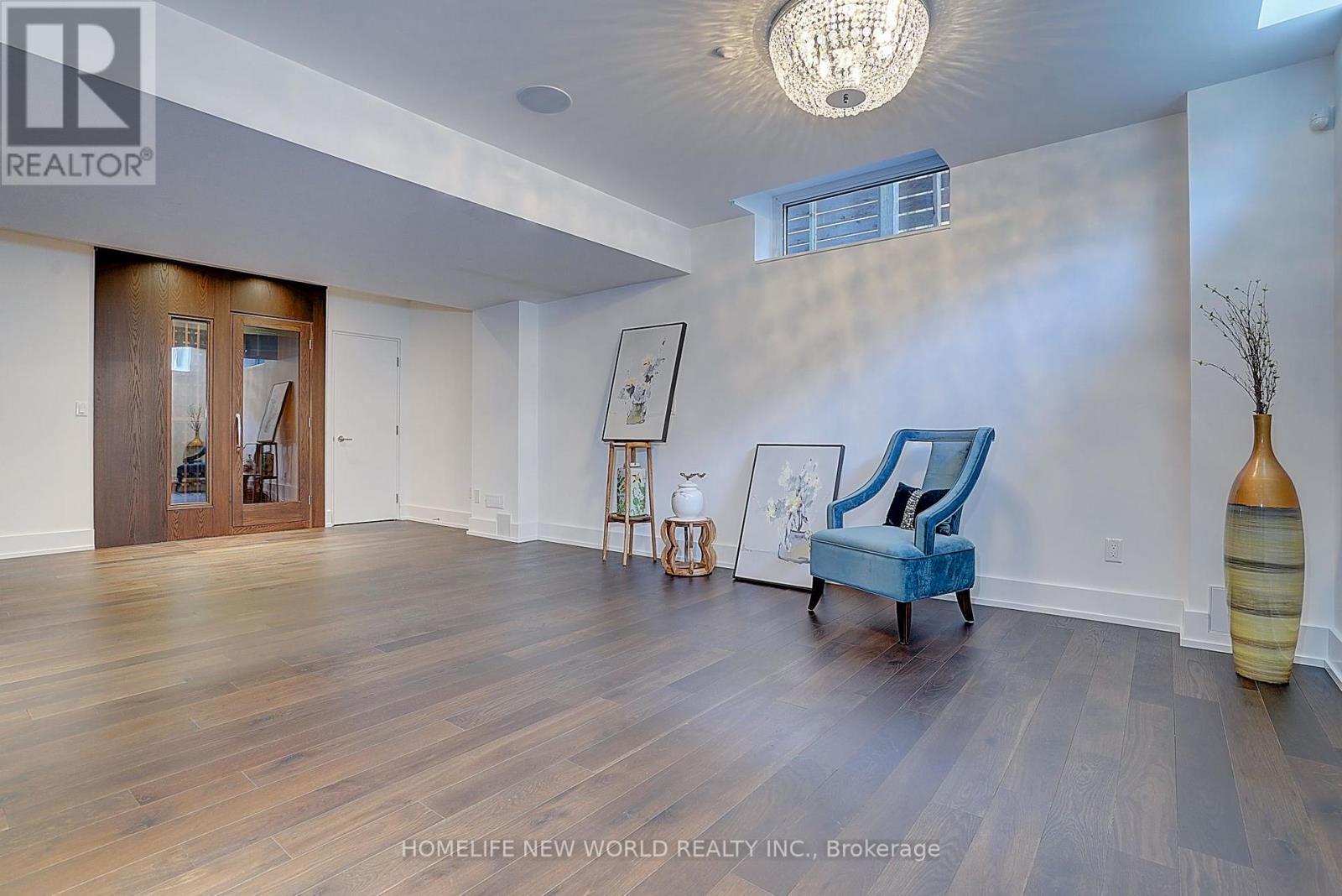 7 VALLIERE PLACE W - Image 43
