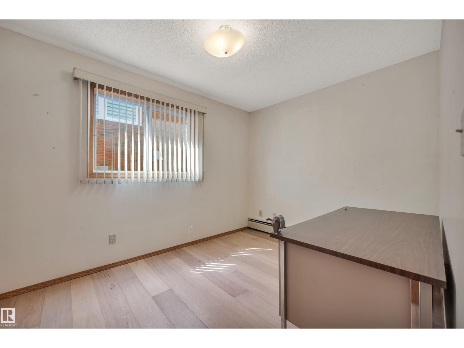 10155 74 Street NW - Photo 23