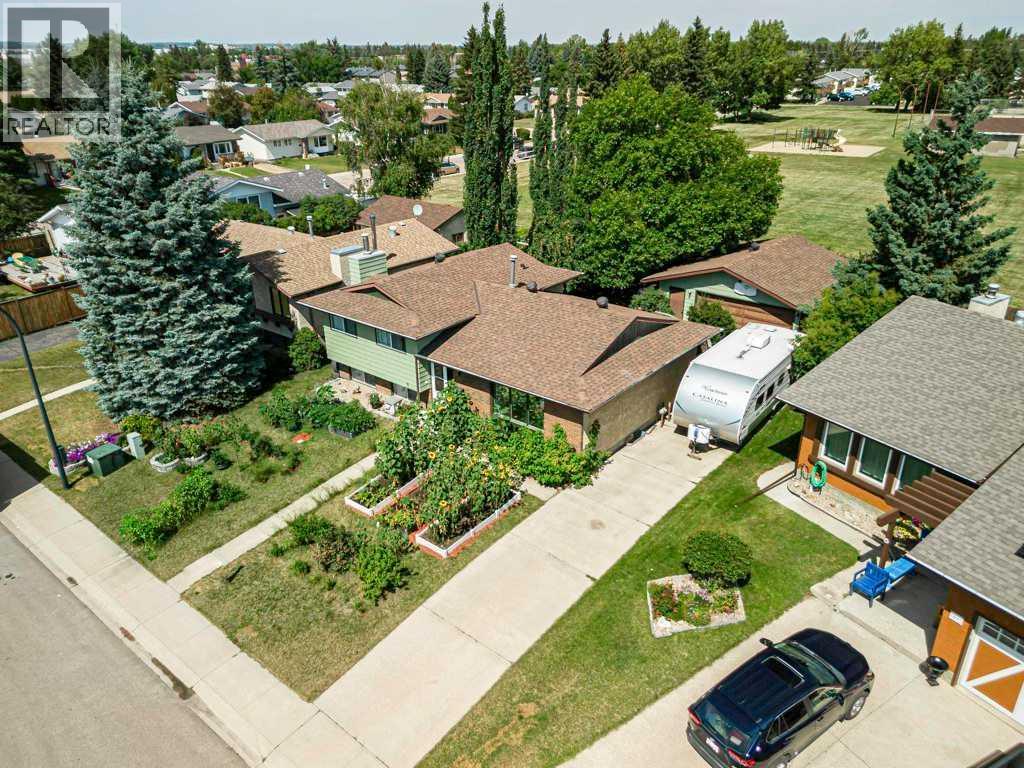 65 Hart Crescent - 33