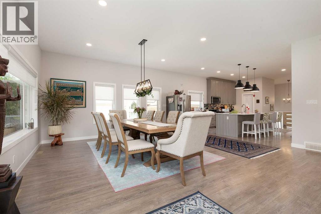 319 Canyon Boulevard W - 15