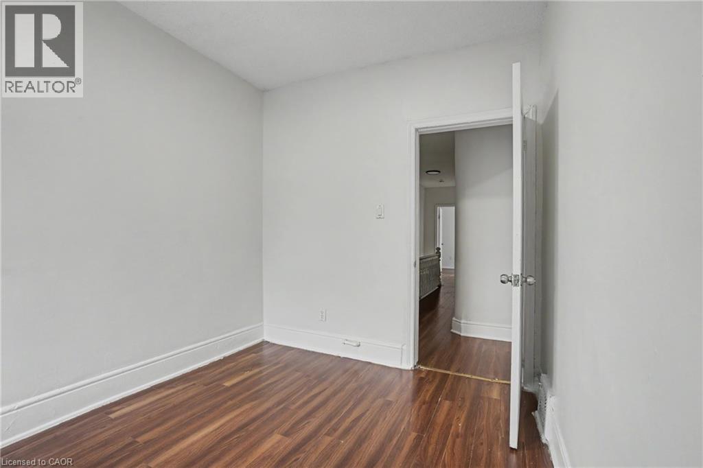 52 CATHCART Street - 18