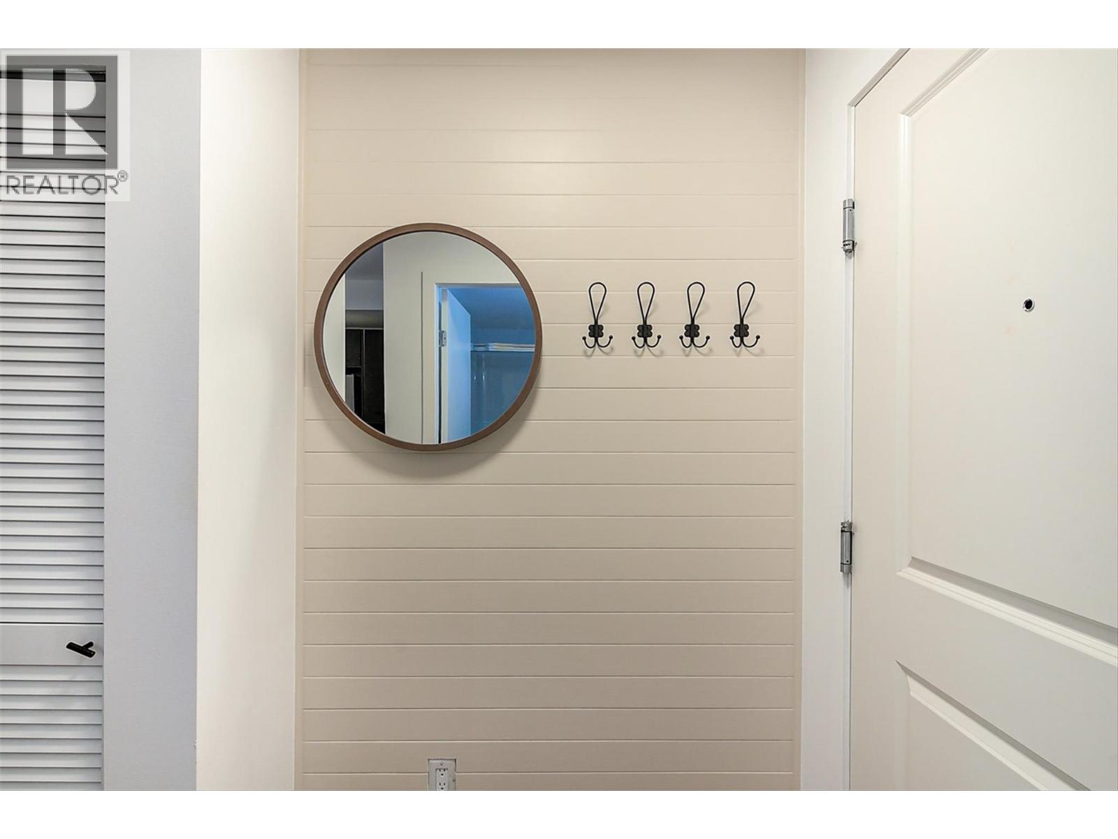 304 547 Yates Road, Kelowna