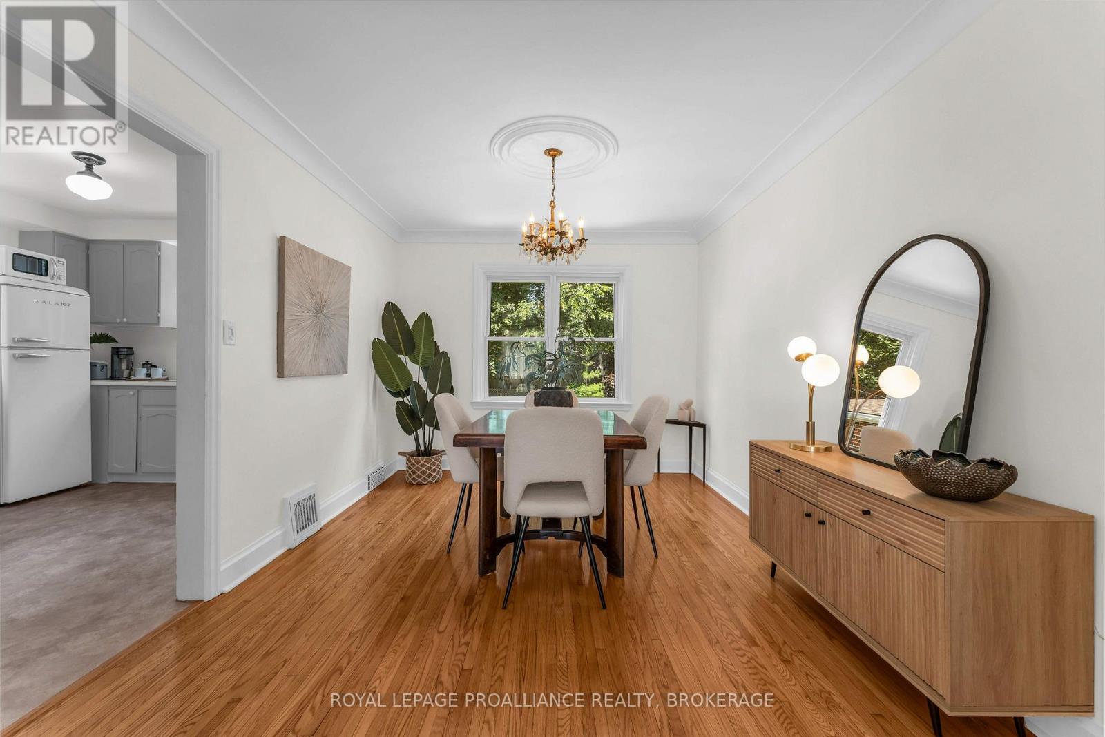 201 WILLINGDON AVENUE - 11
