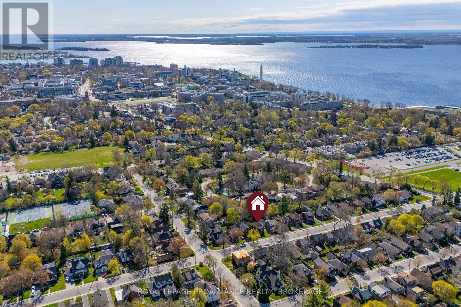 201 WILLINGDON AVENUE - 2