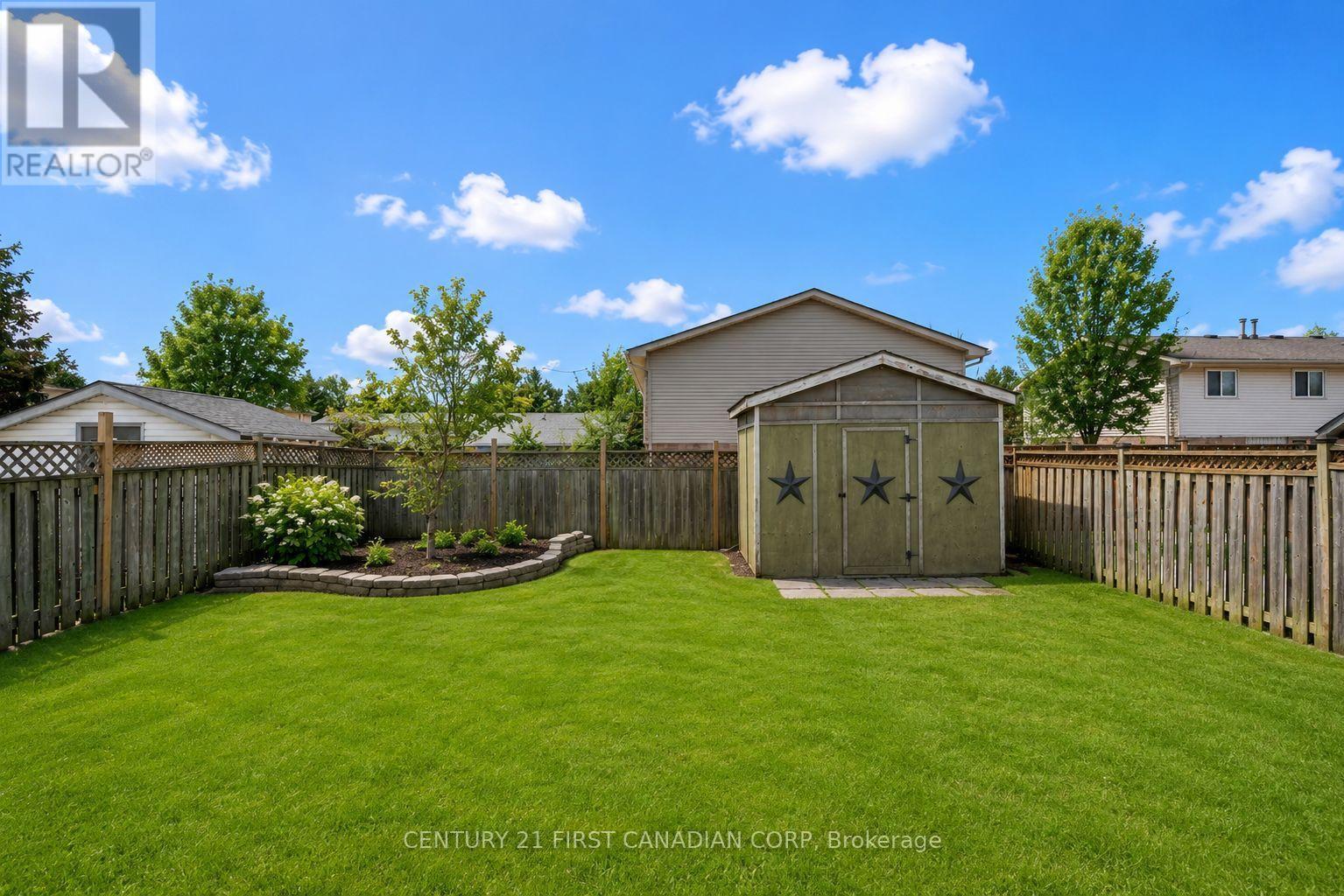 345 BANBURY CRESCENT - 21