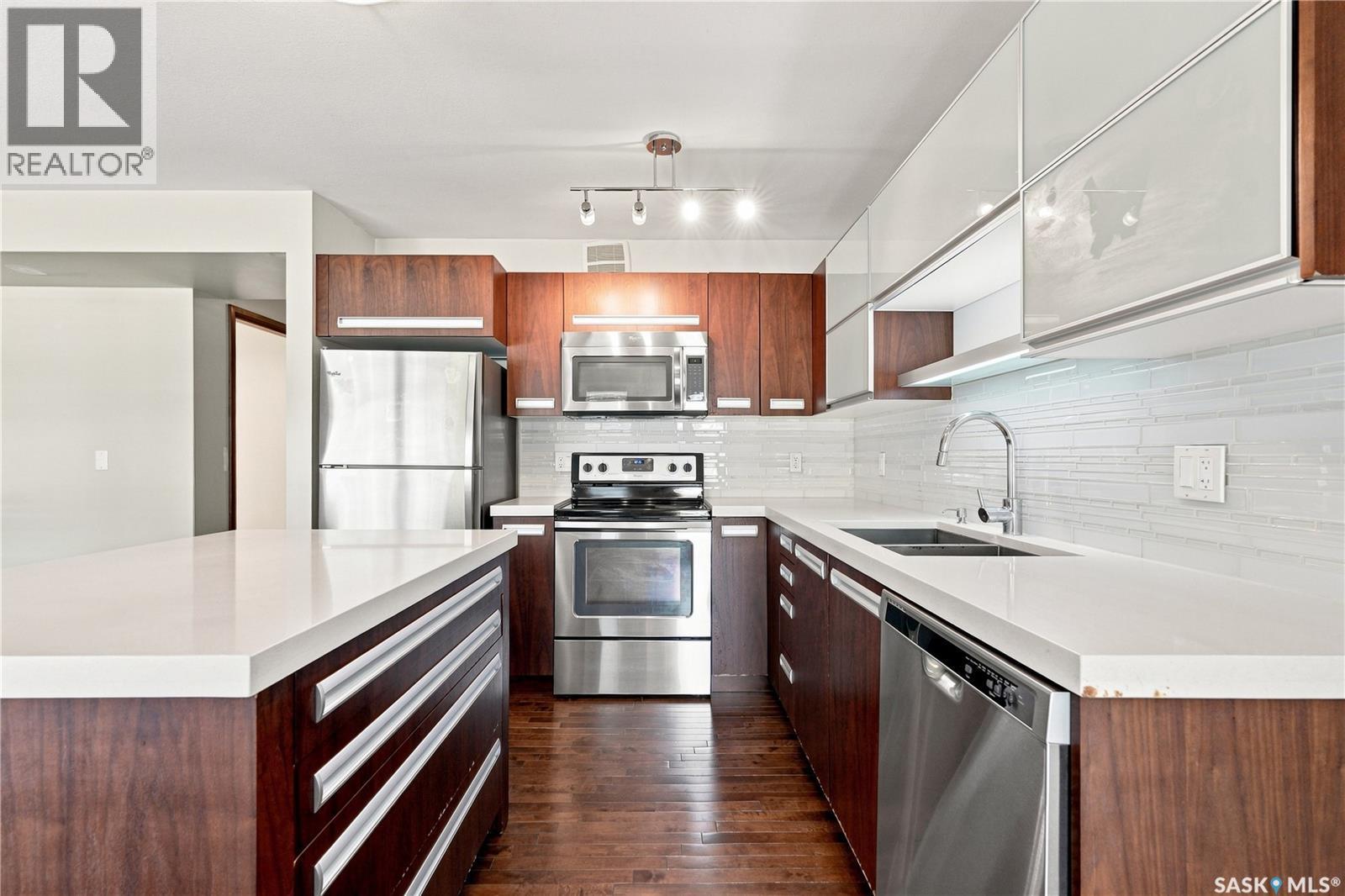 #203 1555 Paton CRESCENT - 12
