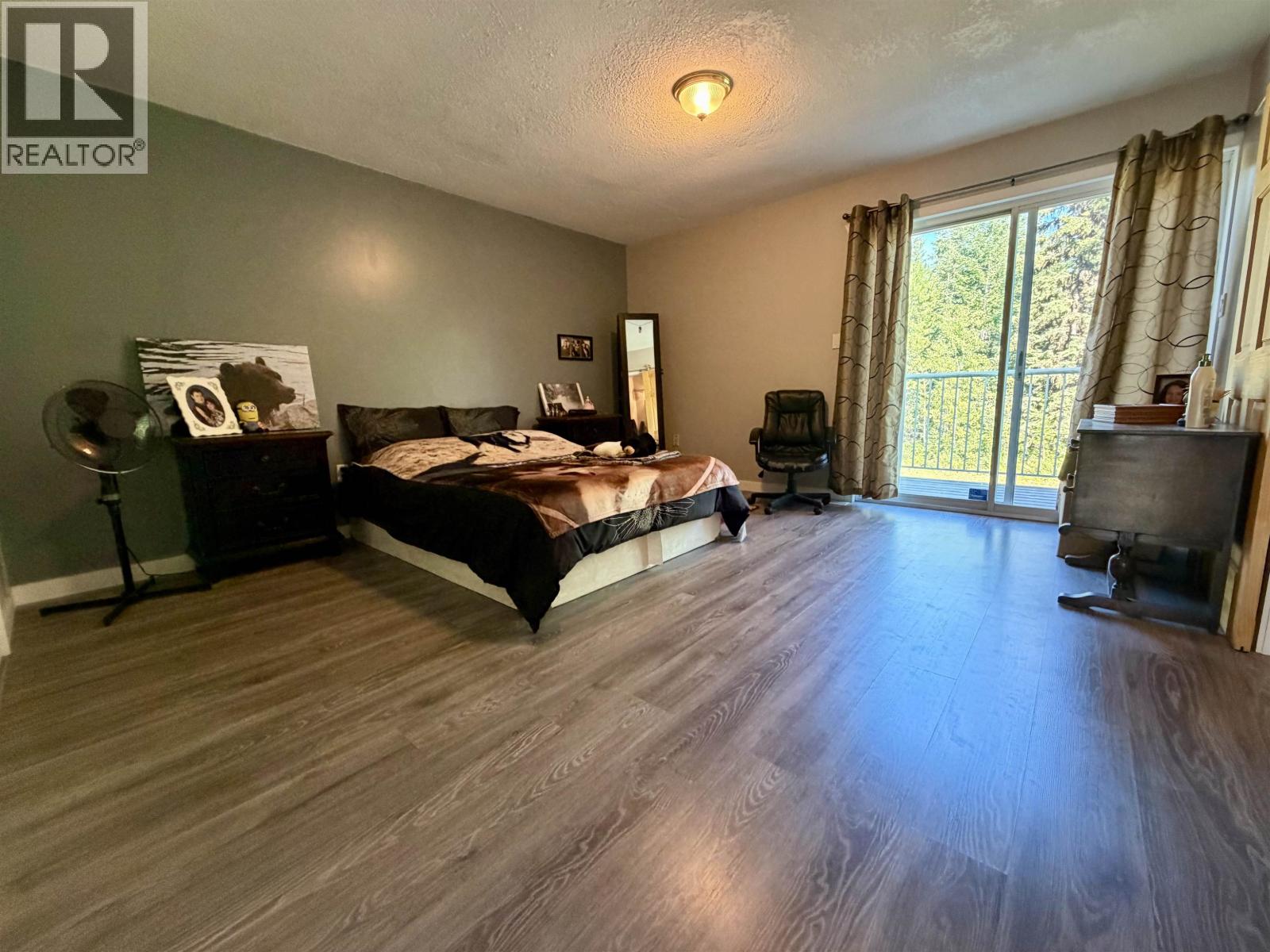 Photo 14 of 24 — 8490 LOUISE DRIVE · Prince George, BC