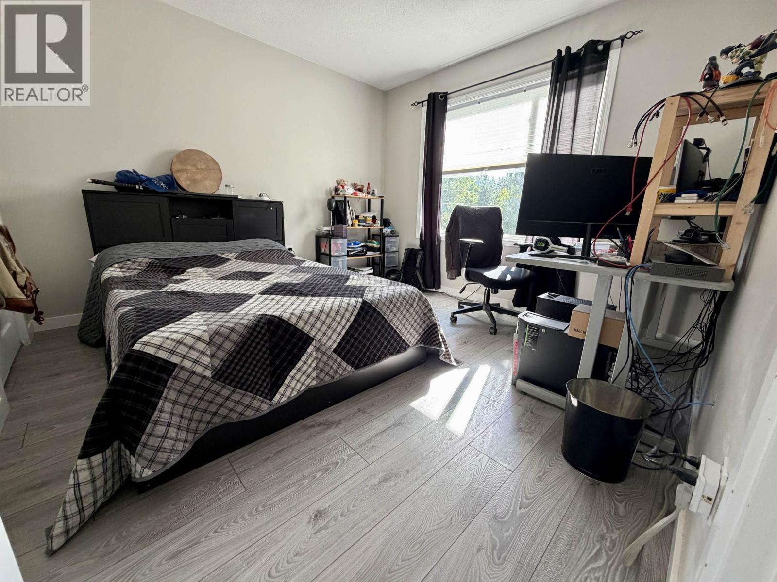 Photo 15 of 24 — 8490 LOUISE DRIVE · Prince George, BC