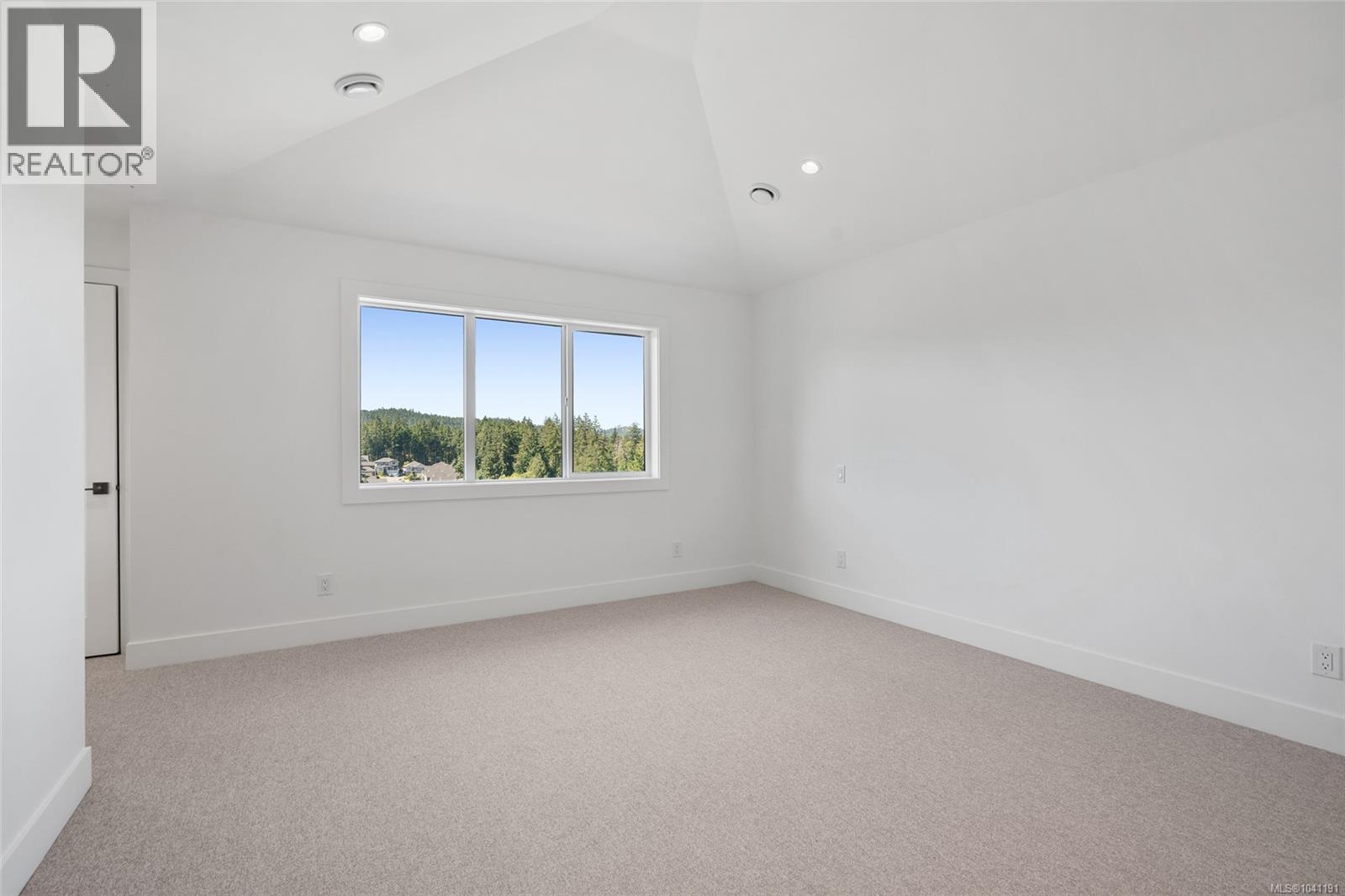 1256 Ashmore Terr - Image 24