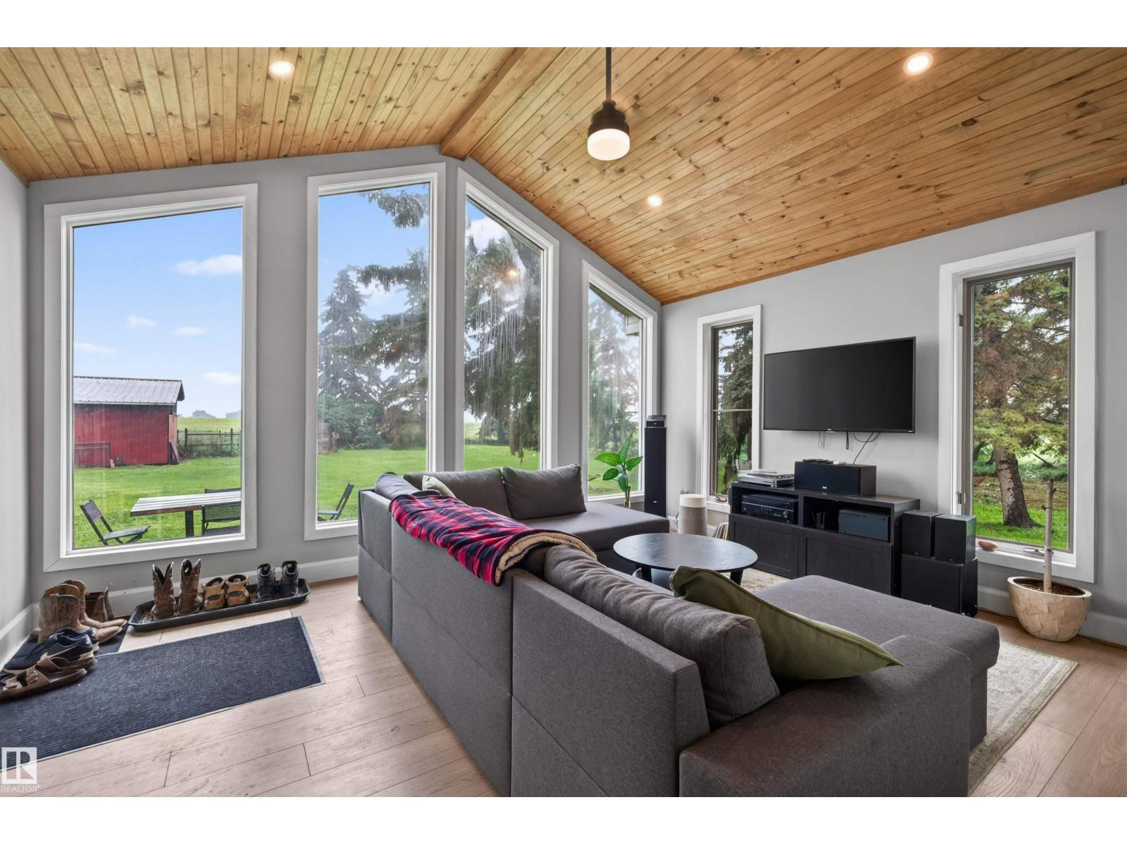 21419 TWP 542 - Image 29