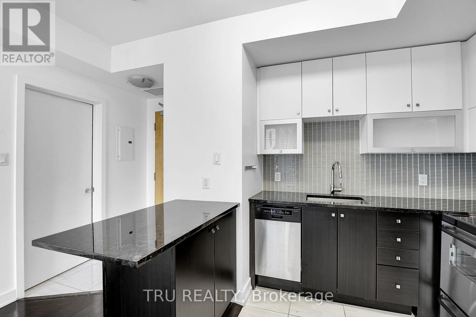 1 Bed, 1 Bath House for Sale in Ottawa – 1110 – 179 METCALFE STREET, Ottawa – MLS# X13640086 - Image 13