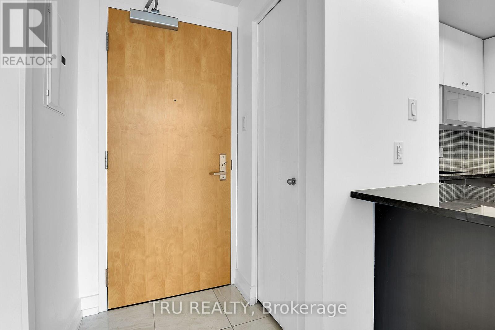 #1110 179 METCALFE STREET - 6