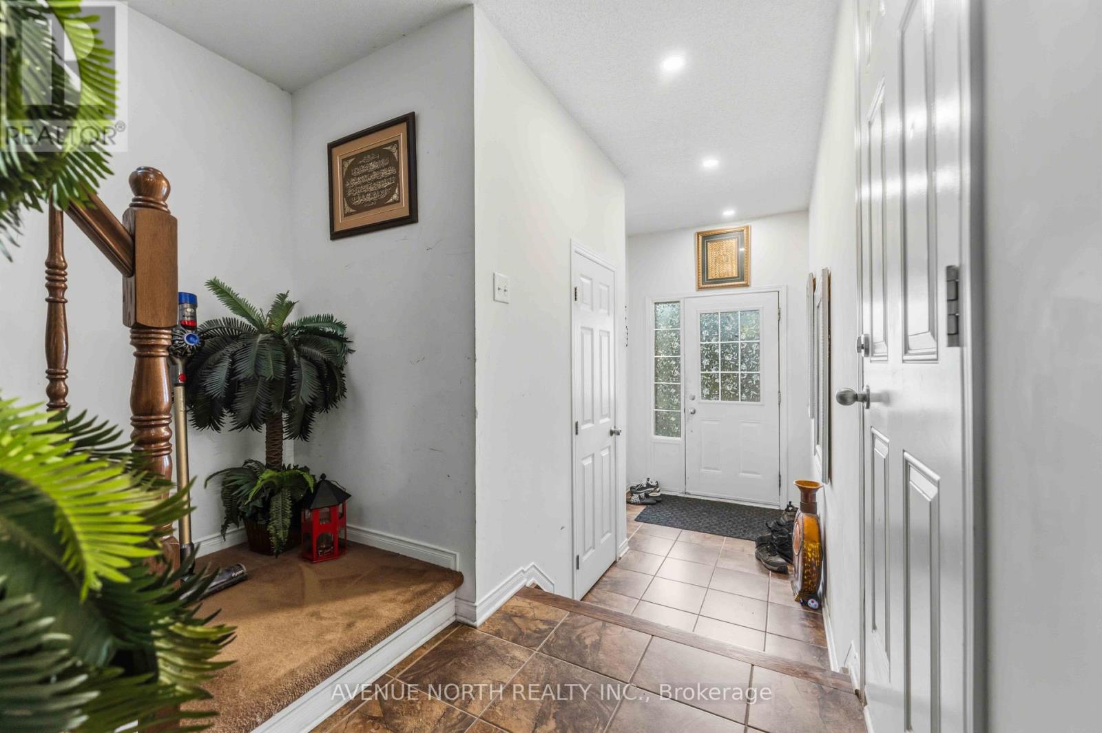 216 CITYVIEW CRESCENT - 5