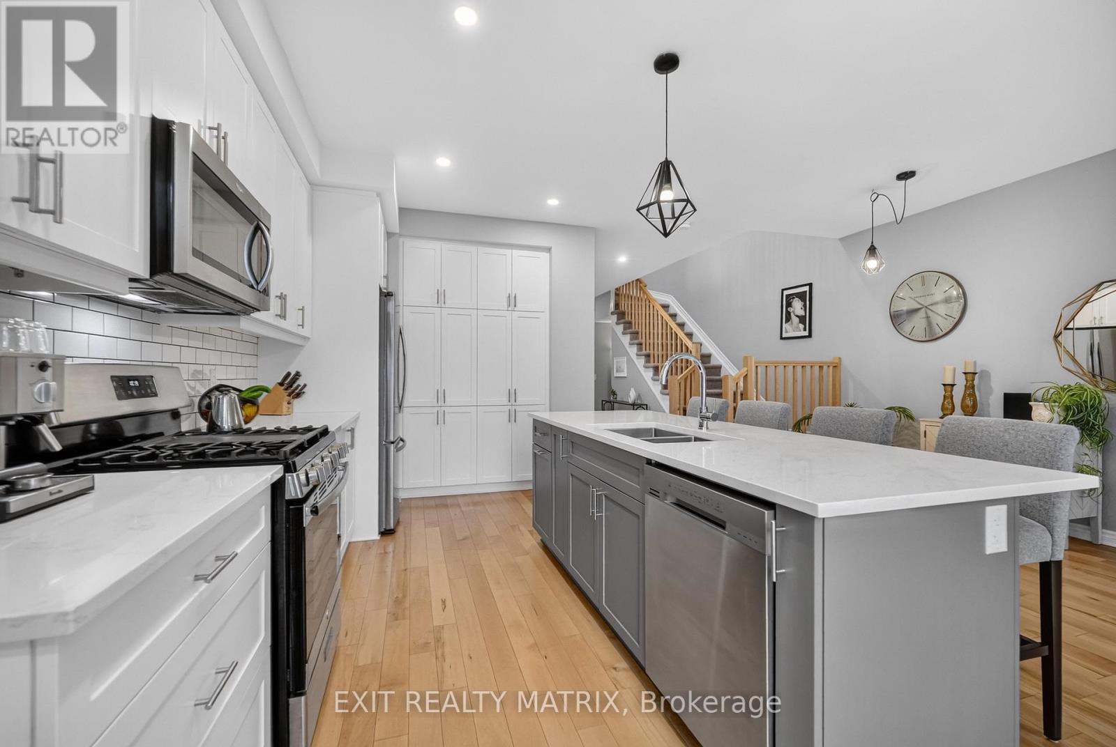 32 DUNCANVILLE STREET - Image 10