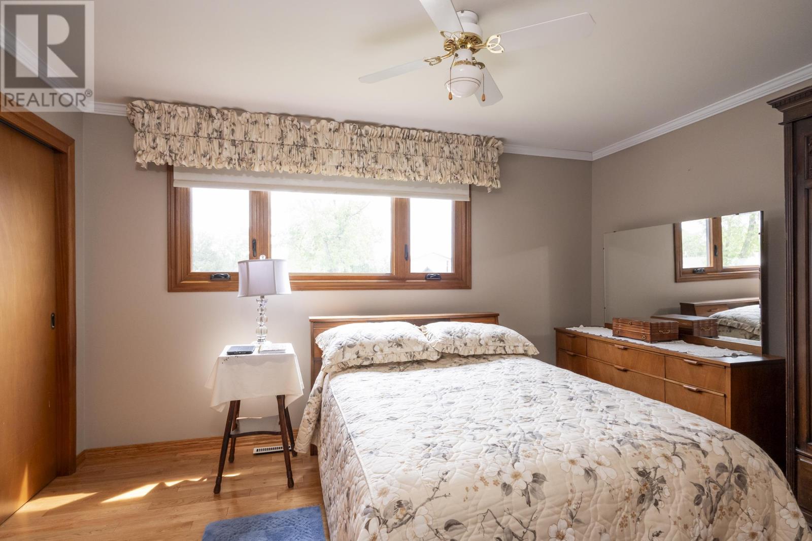 236 Poplar Ave - 12