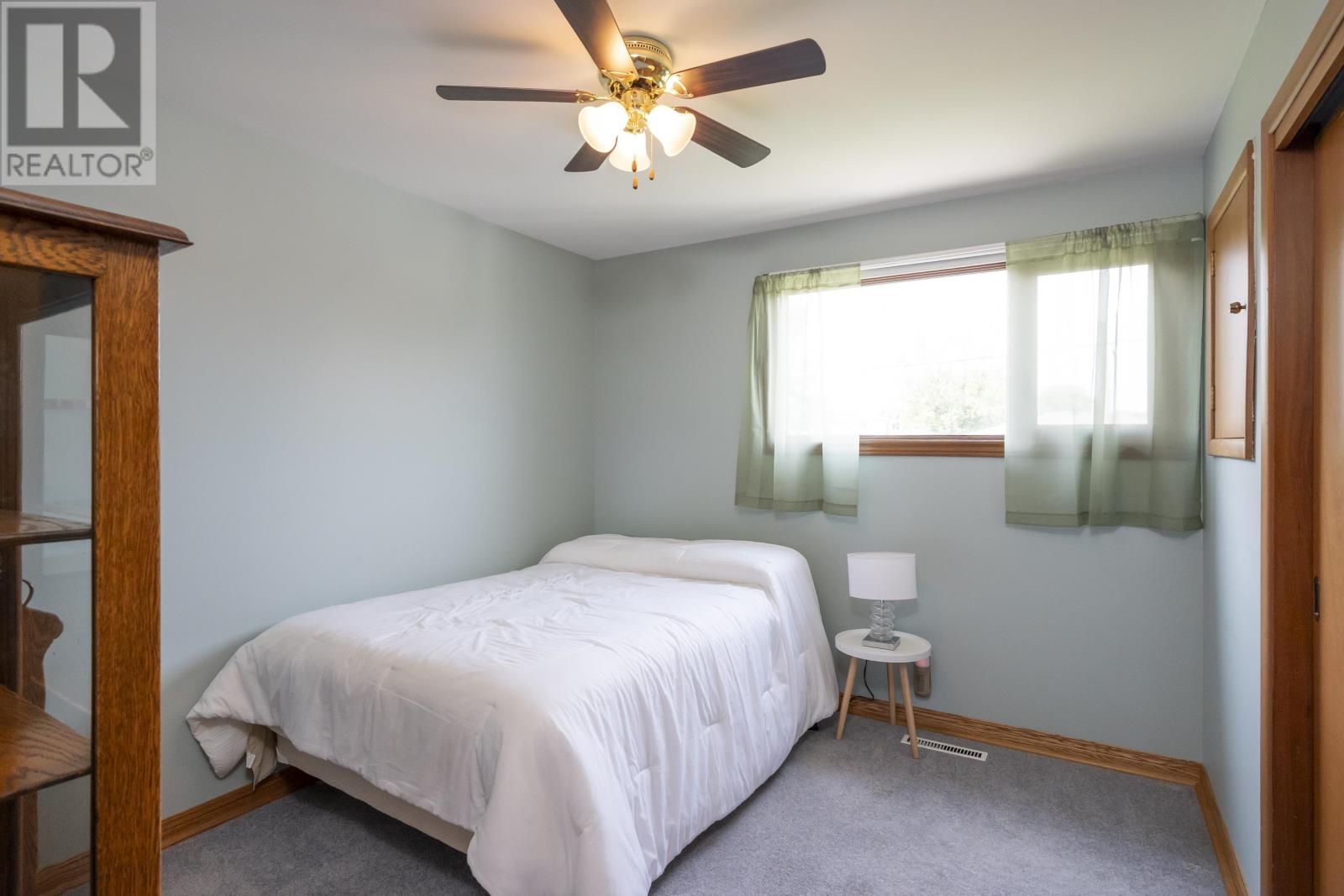 236 Poplar Ave - Image 16